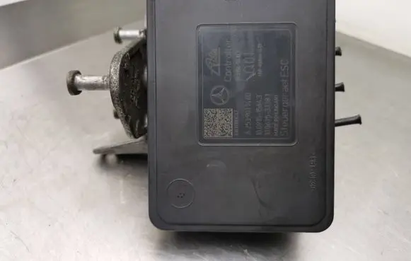 Mercedes-Benz C W205 ABS Pump A2539011400 10091515643 A2534312800