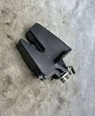 Volkswagen Caddy Radio/GPS head unit trim T1978 7E0827162A