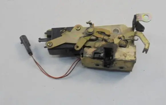 Smart ForTwo I Front door lock 0536