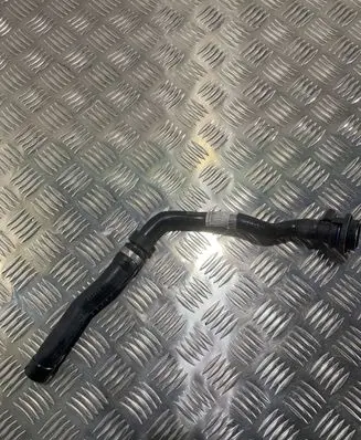 Mercedes-Benz GLC C253 Breather/breather pipe/hose A6510105811