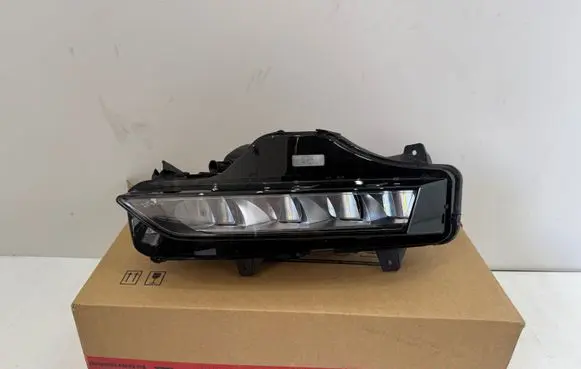 Skoda Octavia Mk4 Front fog light 5E3941700