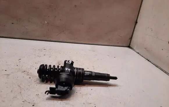 Audi A4 S4 B6 8E 8H Fuel injector 0414720037