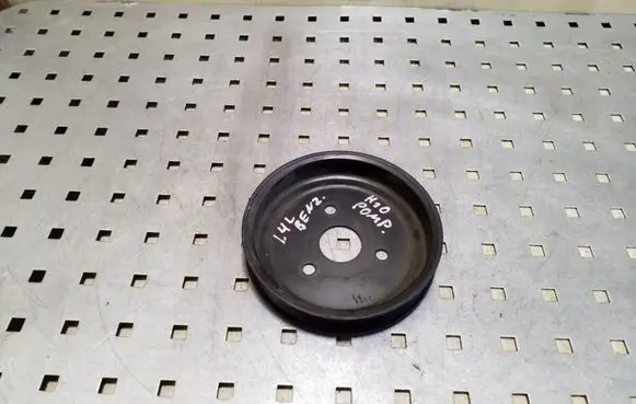 Opel Meriva A Water pump pulley 90531737