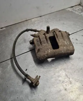 Mercedes-Benz Sprinter W901 W902 W903 W904 Front brake caliper