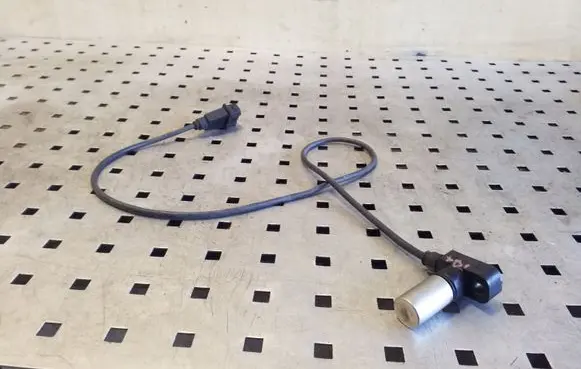 Audi A6 S6 C4 4A Crankshaft position sensor 078905381