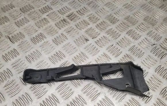 Porsche Cayenne (92A) Front bumper mounting bracket 7P5807049