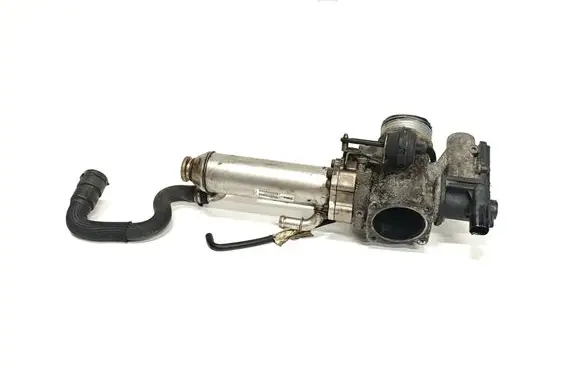 Volvo V70 EGR valve cooler 880765R 31219873 70056105