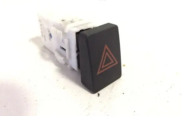 Nissan Qashqai Hazard light switch 25290