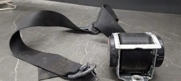Opel Combo C Front seatbelt 24453535