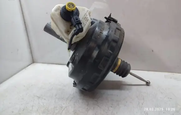 Audi Q7 4L Brake booster 7L8612101T