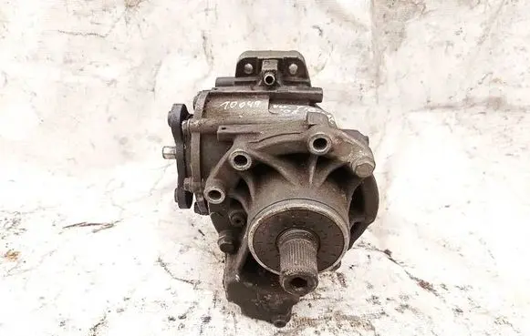Gearbox transfer box case