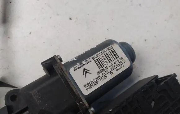 Citroen C4 I Picasso Front door window regulator with motor 9682495580 400964E
