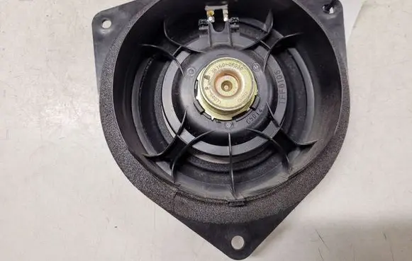 Toyota Corolla Verso AR10 Rear door speaker 861600F030