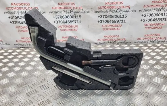 Audi Q7 4L Tool set 4L0011075