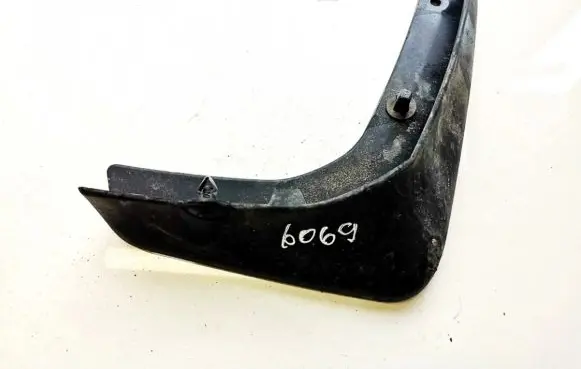 Mitsubishi Outlander Rear mudguard mr991956