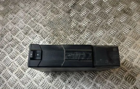 Mercedes-Benz S W220 CD/DVD changer A0028207989