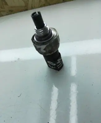 Air conditioning (A/C) pressure sensor