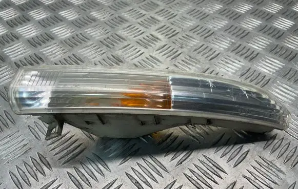 Volkswagen PASSAT CC Front indicator light 3C8953041