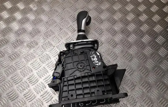 Ford Explorer VI Gear shifter/selector P5VM06LT5AG