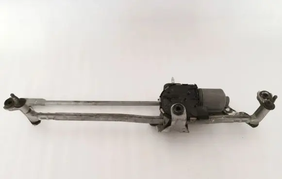 Volkswagen Tiguan Front wiper linkage and motor 5N1955023B 3397021887 5N1955119A