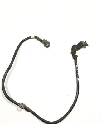 Mitsubishi L200 Positive cable (battery) 