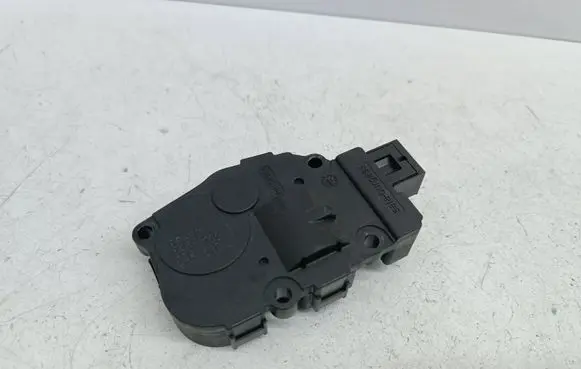 Mercedes-Benz A W169 Air flap motor/actuator EFB321 985458D