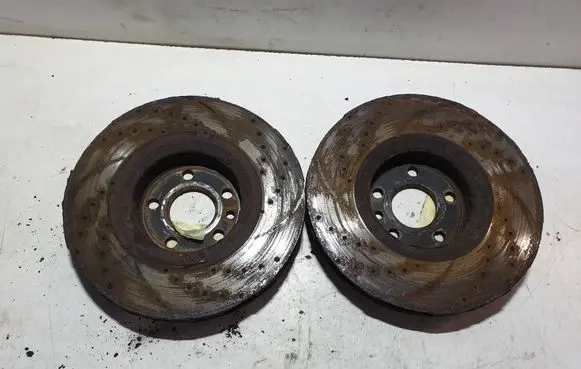 Volvo XC70 Front brake disc 