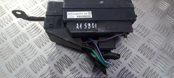 Subaru Legacy Fuse box set 82231ae050 105150