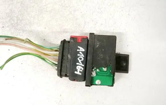 Citroen Berlingo Fuel injection pump control unit/module 240107