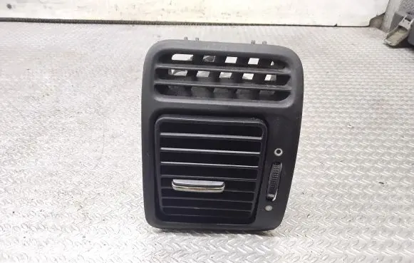 Honda CR-V Dashboard side air vent grill/cover trim 77630S9A00