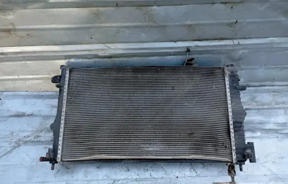 Opel Insignia A Coolant radiator 13241724 22818551