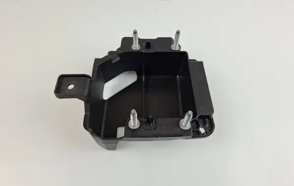 Alfa Romeo Stelvio Other center console (tunnel) element 50543551
