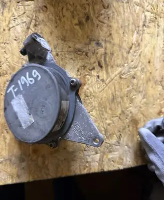 Hyundai H-1, Starex, Satellite Vacuum pump 288104A402