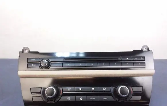 BMW 5 F10 F11 Climate control unit 9241244