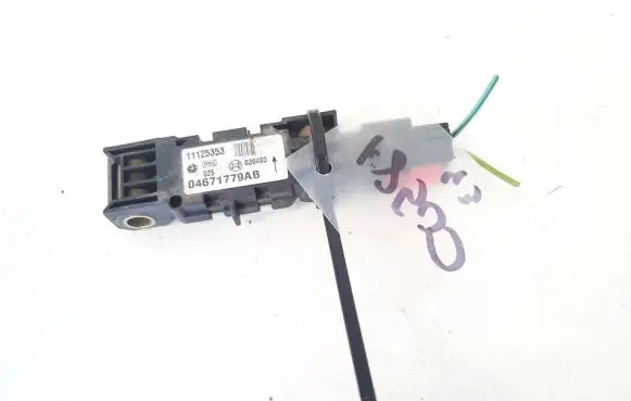 Chrysler Pacifica Airbag deployment crash/impact sensor 11125353 04671779ab
