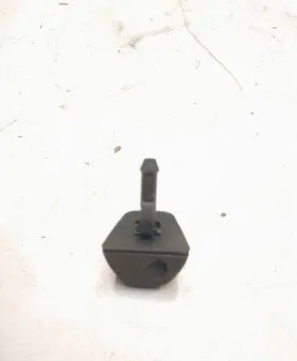 Volvo V50 Windshield washer spray nozzle 