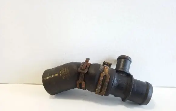 Volkswagen Transporter - Caravelle T5 Engine coolant pipe/hose 7E0122051M