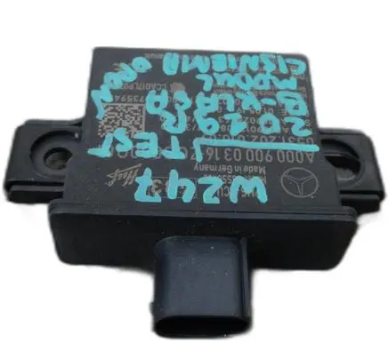 Mercedes-Benz B W247 Trunk lid opening control unit 