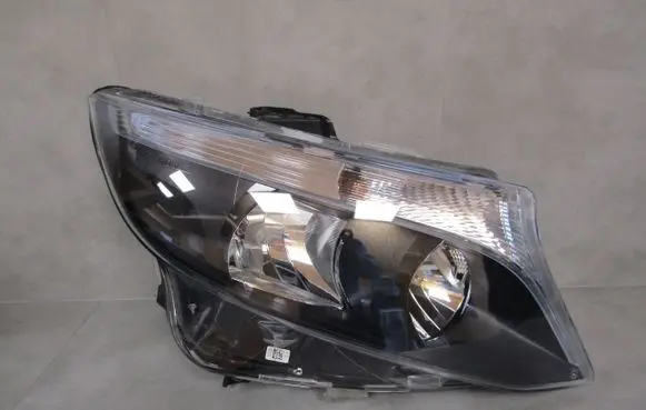 Mercedes-Benz V Class W447 Headlight/headlamp A4479067800 00512571 1EL01128418