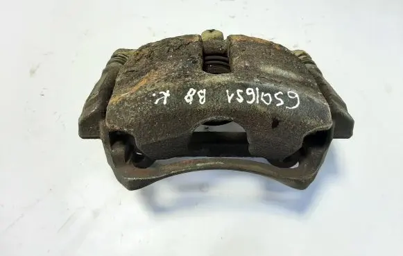 Volkswagen PASSAT B8 Front brake caliper