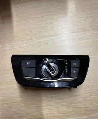 BMW 5 G30 G31 G38 Light switch 9493732 94937320 E21032018
