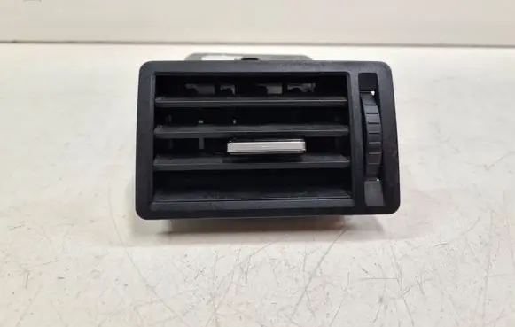 Ford Focus C-MAX Dashboard side air vent grill/cover trim 3M51R018B08AFW 3M51R018B08