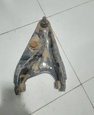 Dacia Dokker Front lower control arm/wishbone Nocode