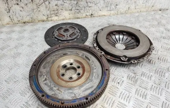 Audi A1 Clutch set kit 323082010 03LA 037105273C