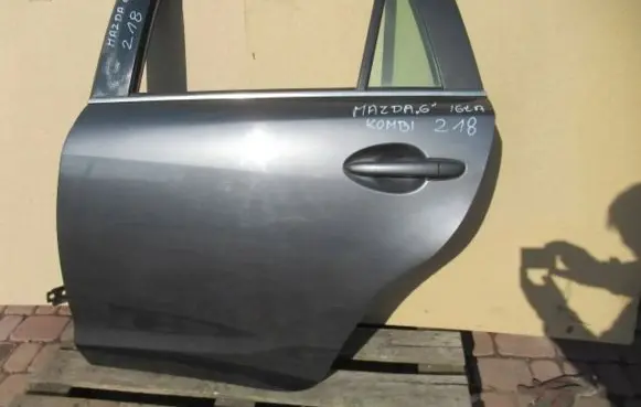 Mazda 6 Rear door