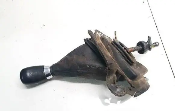 Suzuki Grand Vitara II Gear shifter/selector 