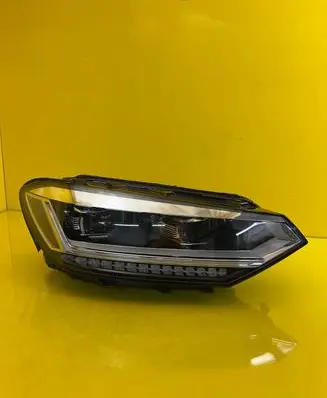 Volkswagen Touareg III Headlight/headlamp 5TB941082A
