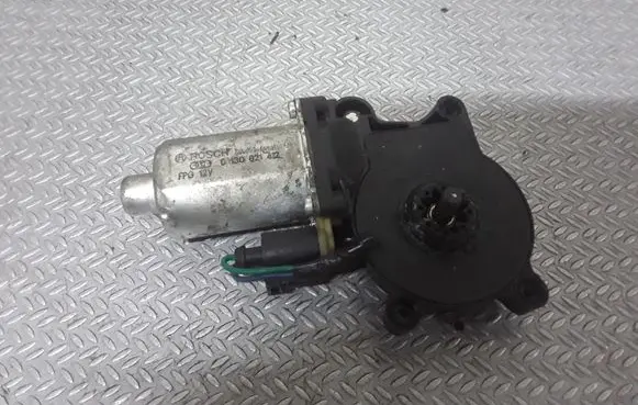 Volkswagen Fox Front door window regulator motor 0130821412