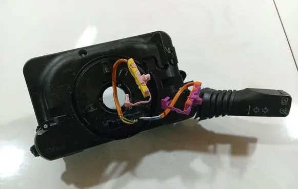 Opel Zafira B Indicator stalk 204452