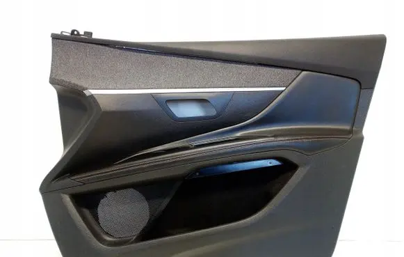 Peugeot 3008 II Front door card panel trim 17282175850